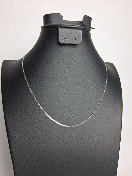 Whispers of Grace – Dainty 18K White Gold-Plated Heart Necklace