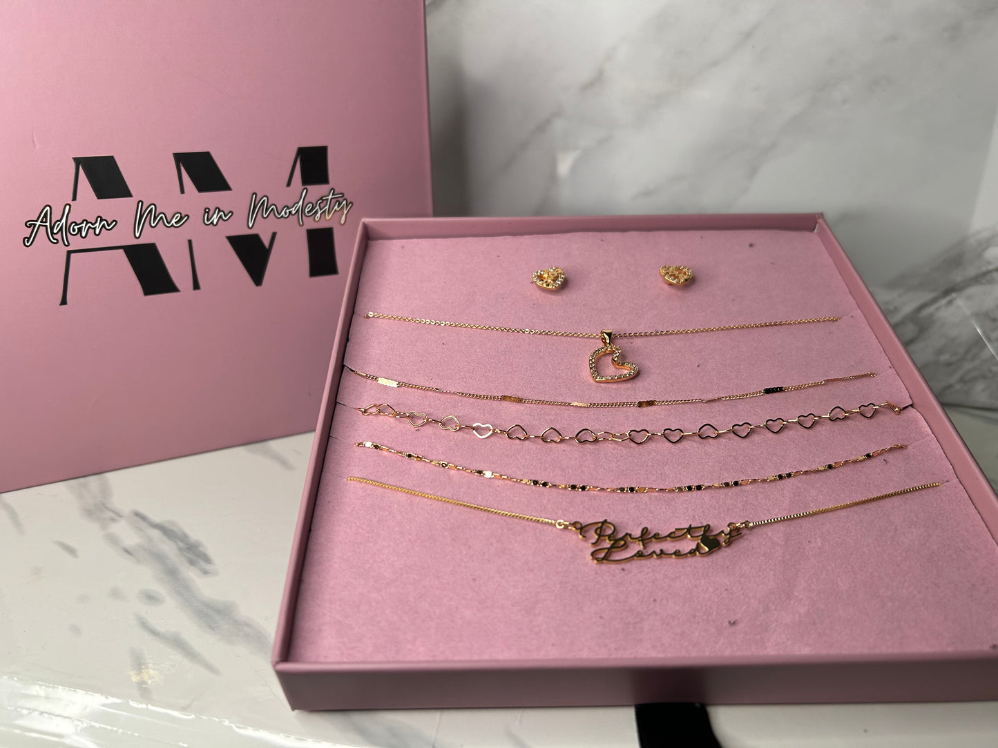 Perfectly Loved Necklace - 7 pc Box in Gold