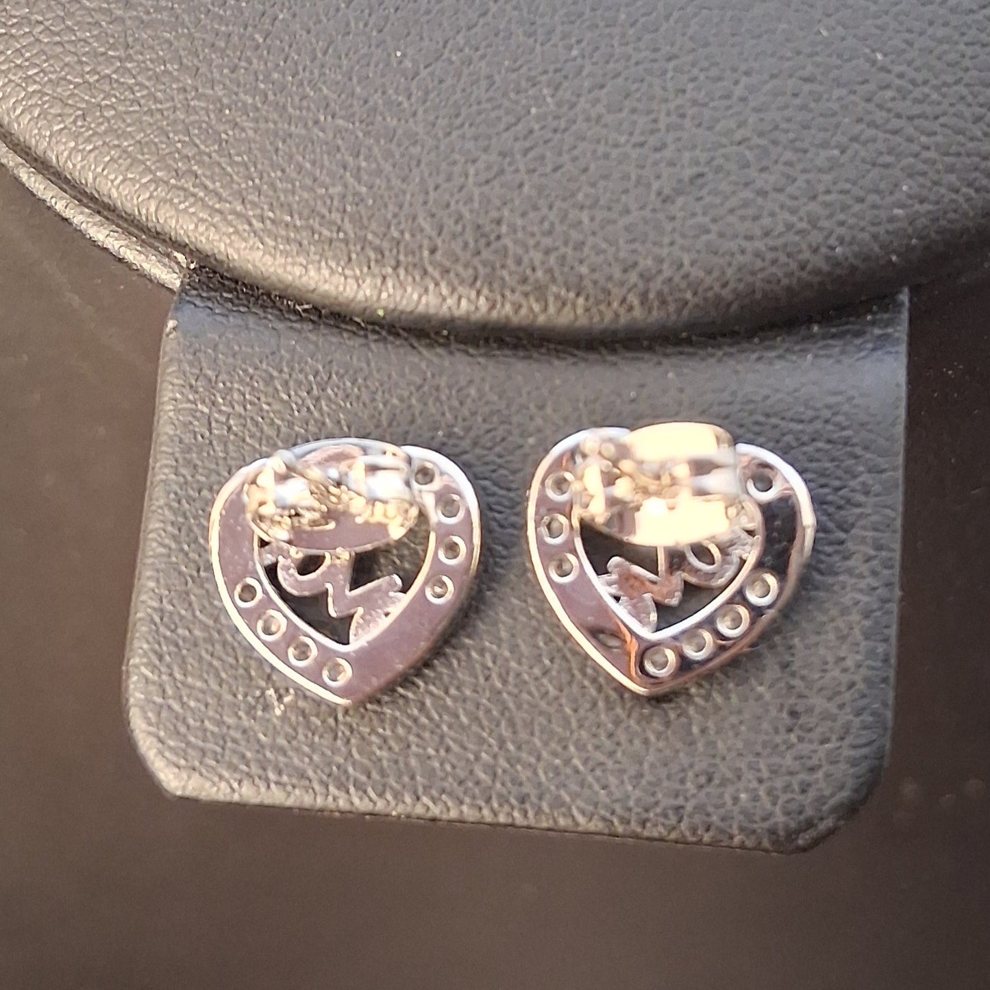 18k White Gold Love Earrings